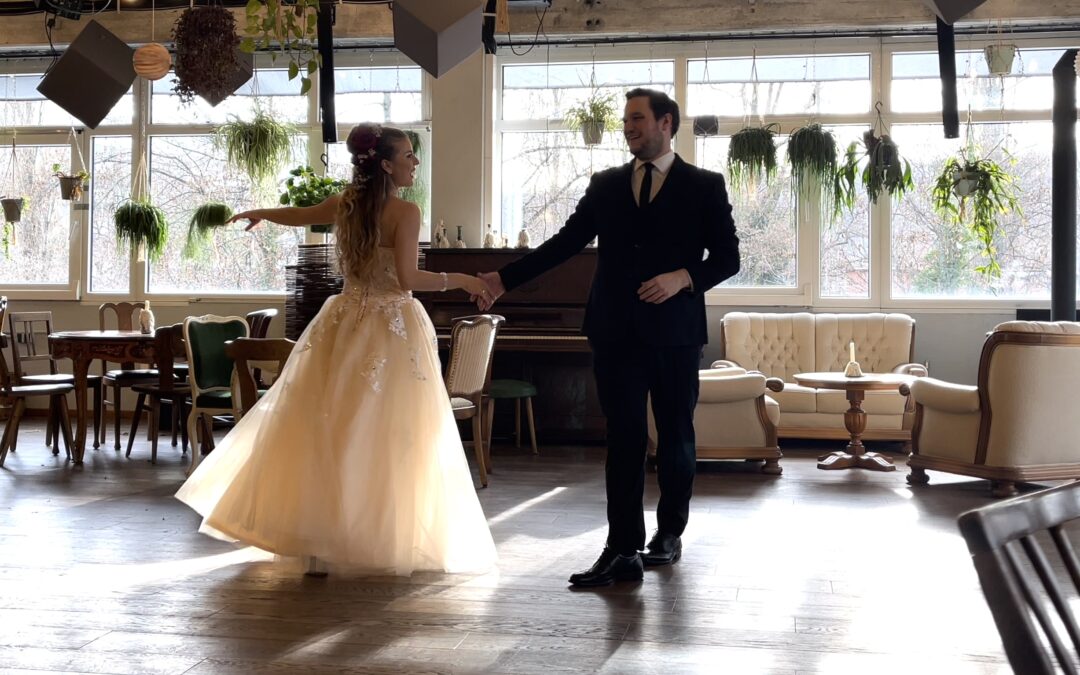 Max & Rebecca First Dance